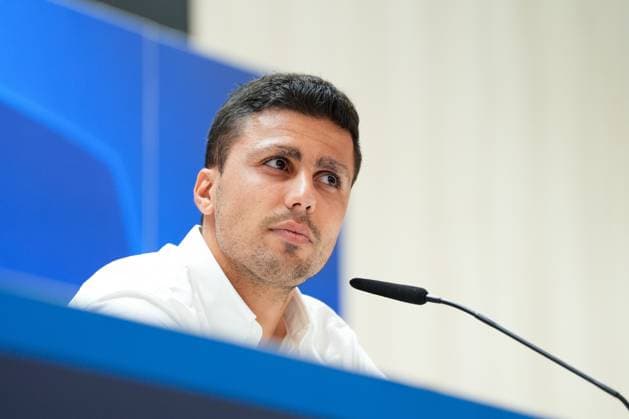 April 8, 2024, Madrid, Madrid, SPAIN: Rodri Hernandez of Manchester City attends his press conference, PK, Pressekonferenz before the UEFA Champions League, Quarter finals, football match against Real Madrid at Santiago Bernabeu stadium on April 8, 2024, in Madrid, Spain. Madrid SPAIN - ZUMAa181 20240408_zaa_a181_079 Copyright: xOscarxJ.xBarrosox