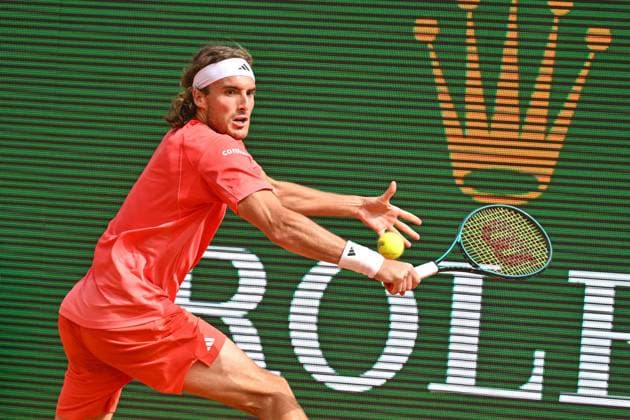 Rolex Monte Carlo Masters Day Three MONTE CARLO, MONACO APRIL 8 Stefanos Tsitsipas of Greece in action against Laslo Djere of Serbia during day three of the Rolex Monte Carlo Masters at Monte Carlo Country Club on April 8, 2024 in Monte Carlo, Monaco Photo by Andy Astfalck Copyright: xBEAUTIFULxSPORTS Astfalckx