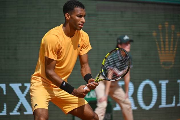 Rolex Monte Carlo Masters Day Three MONTE CARLO, MONACO APRIL 8 Felix Auger Aliassime of Canada in action against Luca Nardi of Italy during day three of the Rolex Monte Carlo Masters at Monte Carlo Country Club on April 8, 2024 in Monte Carlo, Monaco Photo by Andy Astfalck Copyright: xBEAUTIFULxSPORTS Astfalckx