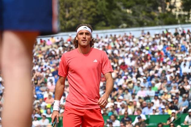 Rolex Monte Carlo Masters Day Three MONTE CARLO, MONACO APRIL 8 Stefanos Tsitsipas of Greece in action against Laslo Djere of Serbia during day three of the Rolex Monte Carlo Masters at Monte Carlo Country Club on April 8, 2024 in Monte Carlo, Monaco Photo by Andy Astfalck Copyright: xBEAUTIFULxSPORTS Astfalckx