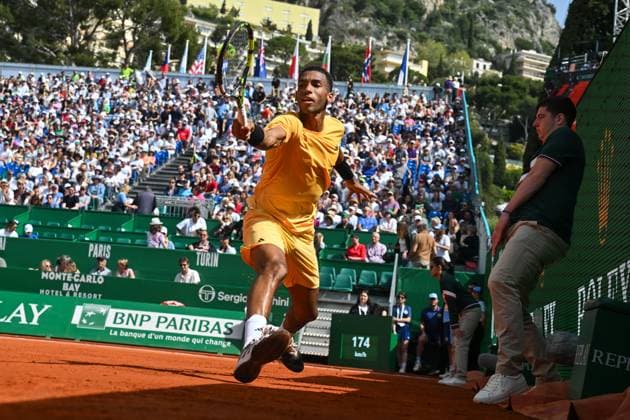 Rolex Monte Carlo Masters Day Three MONTE CARLO, MONACO APRIL 8 Felix Auger Aliassime of Canada in action against Luca Nardi of Italy during day three of the Rolex Monte Carlo Masters at Monte Carlo Country Club on April 8, 2024 in Monte Carlo, Monaco Photo by Andy Astfalck Copyright: xBEAUTIFULxSPORTS Astfalckx