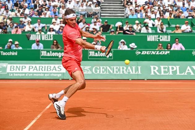 Rolex Monte Carlo Masters Day Three MONTE CARLO, MONACO APRIL 8 Stefanos Tsitsipas of Greece in action against Laslo Djere of Serbia during day three of the Rolex Monte Carlo Masters at Monte Carlo Country Club on April 8, 2024 in Monte Carlo, Monaco Photo by Andy Astfalck Copyright: xBEAUTIFULxSPORTS Astfalckx