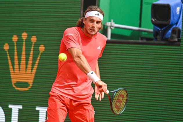 Rolex Monte Carlo Masters Day Three MONTE CARLO, MONACO APRIL 8 Stefanos Tsitsipas of Greece in action against Laslo Djere of Serbia during day three of the Rolex Monte Carlo Masters at Monte Carlo Country Club on April 8, 2024 in Monte Carlo, Monaco Photo by Andy Astfalck Copyright: xBEAUTIFULxSPORTS Astfalckx
