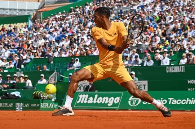 Rolex Monte Carlo Masters Day Three MONTE CARLO, MONACO APRIL 8 Felix Auger Aliassime of Canada in action against Luca Nardi of Italy during day three of the Rolex Monte Carlo Masters at Monte Carlo Country Club on April 8, 2024 in Monte Carlo, Monaco Photo by Andy Astfalck Copyright: xBEAUTIFULxSPORTS Astfalckx