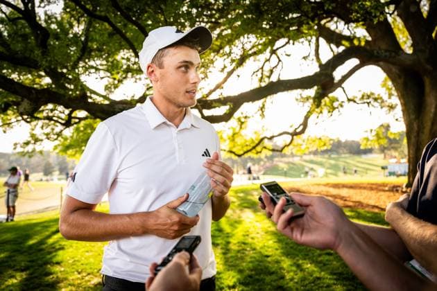 240408 Ludvig Aberg of Sweden is interviewed by the media after a practice prior to the 2024 Masters Golf Tournament on April 8, 2024 in Augusta Photo Petter Arvidson BILDBYRAN kod PA PA0789 golf masters 1 bbeng the masters Augusta sverige  Copyright: PETTERxARVIDSON BB240408PA022