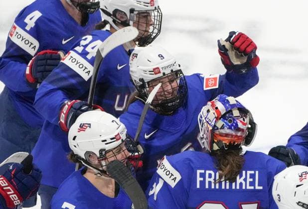 April 8, 2024, Utica, Ny, UNITED STATES: United States Kirsten Simms (9) congratulates goaltender Aerin Frankel (31) on their overtime win over Canada at the IIHF Women s World Hockey Championship in Utica, N.Y., Monday, April 8, 2024. Canada News - April 8, 2024  - ZUMAc35_ 20240408_zaf_c35_294 Copyright: xChristinnexMuschix