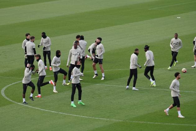 PSG - BARCELONE PHOTOPQR LE PARISIEN Le Parisien Arnaud Journois ; POISSY ; 09 04 2024 ; FOOTBALL , LIGUE DES CHAMPIONS UEFA , QUARTS DE FINALE ALLER , 09 04 2024 PARIS SG - FC BARCELONE ENTRAINEMENT DE VEILLE DE MATCH DU PSG AU CAMPUS PSG A POISSY PHOTO LE PARISIEN ARNAUD JOURNOIS Poissy, Paris-subrub, France, april 9th 2024 PSG at training a day before its champions league match against Barcelona POISSY France  Copyright: xPHOTOPQR LExPARISIEN MAXPPPxLexParisienx xArnaudxJournoisx 20240409LPA8625 20240409LPA8625