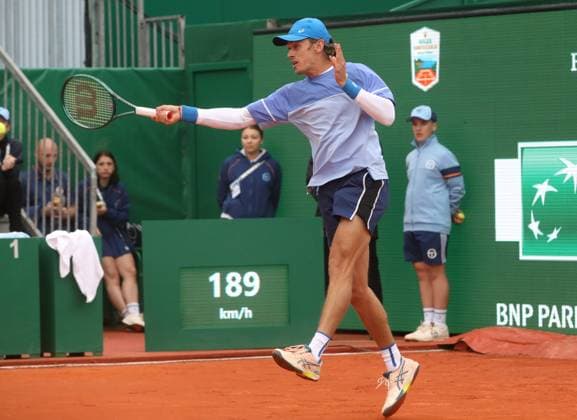 Monte-Carlo Rolex Master Tennis PHOTOPQR NICE MATIN Cyril Dodergny ; Roquebrune-cap-martin ; 09 04 2024 ; Roquebrune-cap-martin le 09 04 2024 - Monte-Carlo Country Club - Monte-Carlo Rolex Master 1000 Tennis - 2eme tour - Stan WAWRINKA vs Alex DE MINAUR April 9th 2024. Monte-Carlo Rolex Masters under the rain Roquebrune-cap-martin France  Copyright: xPHOTOPQR NICExMATIN MAXPPPxCyrilxDodergnyx 20240409NIM8884 20240409NIM8884