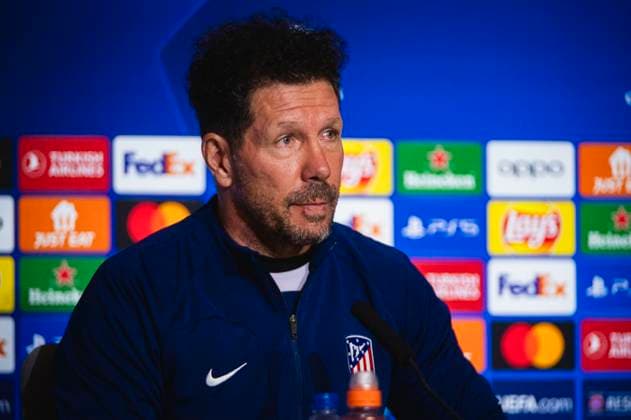 Uefa Champions League 2024: Atletico Madrid press conference, PK, Pressekonferenz match against Borussia Dortmund Diego Pablo Simeone, head coach of Atletico Madrid, speaks during the press conference a day before the quarter-final first leg football match of Champions League against Borussia Dortmund at Civitas Metropolitano stadium in Madrid. Madrid Estadio Civitas Metropolitano Madrid Spain Copyright: xAlbertoxGardinx AGardin_20240409_football_Champions_League_Atletico_Madrid_training_PC_16