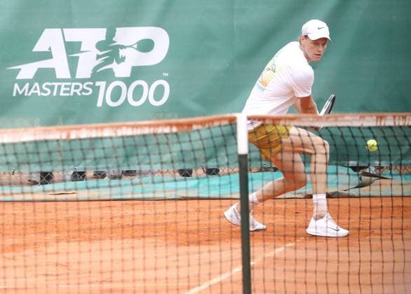 Monte-Carlo Rolex Master Tennis PHOTOPQR NICE MATIN Cyril Dodergny ; Roquebrune-cap-martin ; 09 04 2024 ; Roquebrune-cap-martin le 09 04 2024 - Monte-Carlo Country Club - Monte-Carlo Rolex Master 1000 Tennis - Jannik SINNER a l entrainement Roquebrune-cap-martin France  Copyright: xPHOTOPQR NICExMATIN MAXPPPxCyrilxDodergnyx 20240409NIM9347 20240409NIM9347