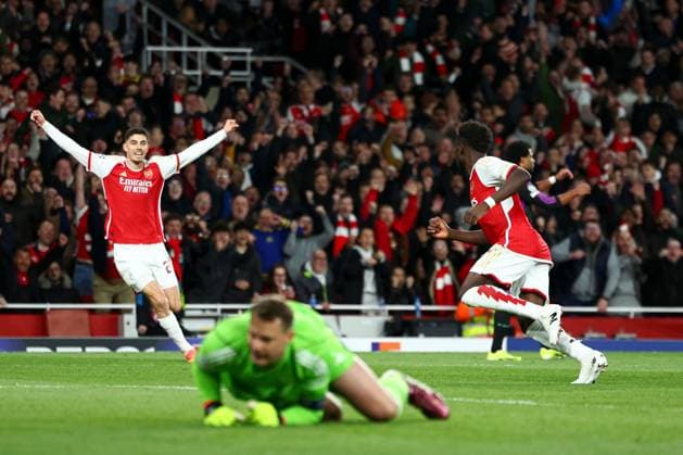 Bukayo Saka of Arsenal celebrates scoring a goal for their side to make it 1-0 Arsenal v Bayern Munich, UEFA Champions League, Quarter Final, First Leg, Football, Emirates Stadium, London, UK - 09 Apr 2024 EDITORIAL USE ONLY No use with unauthorised audio, video, data, fixture lists, club league logos or live services. Online in-match use limited to 120 images, no video emulation. No use in betting, games or single club league player publications. Copyright: xSimonxDael Shutterstockx 14424047ae