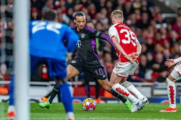 Leroy Sane FC Bayern Muenchen, 10 Oleksandr Zinchenko FC Arsenal London, 35 FC Arsenal vs FC Bayern Muenchen , Football, UEFA Champions League, Quarter-final, 09 04 2024 FC Arsenal vs FC Bayern Muenchen , Football, UEFA Champions League, Quarter-final, 09 04 2024 London Copyright: xEibner-Pressefoto BahhoxKarax EP_FCB