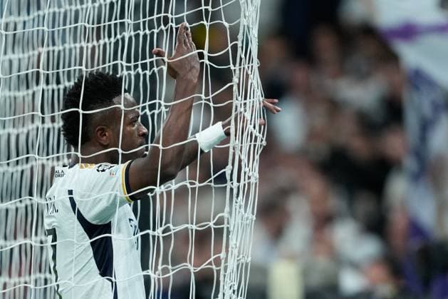 April 9, 2024, Madrid, Madrid, SPAIN: Vinicius Junior of Real Madrid gestures during the UEFA Champions League, Quarter finals, football match played between Real Madrid and Manchester City at Santiago Bernabeu stadium on April 9, 2024, in Madrid, Spain. Madrid SPAIN - ZUMAa181 20240409_zaa_a181_082 Copyright: xOscarxJ.xBarrosox