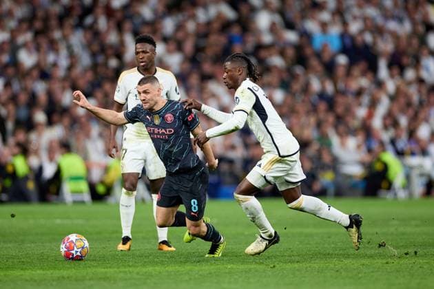 Mateo Kovacic of Manchester City in action during the UEFA Champions League 2023 24 quarter-finals match between Real Madrid CF and Manchester City at Estadio Santiago Bernabeu on April 09, 2024 in Madrid, Spain. FOOTBALL : Real Madrid vs Manchester City - UEFA Ligue des Champions - 1 4 Quart - 09 04 2024 LGM Panoramic 