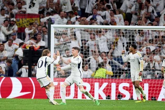 Federico Valverde of Real Madrid CF celebrates his goal during the UEFA Champions League 2023 24 quarter-finals match between Real Madrid CF and Manchester City at Estadio Santiago Bernabeu on April 09, 2024 in Madrid, Spain. FOOTBALL : Real Madrid vs Manchester City - UEFA Ligue des Champions - 1 4 Quart - 09 04 2024 LGM Panoramic 