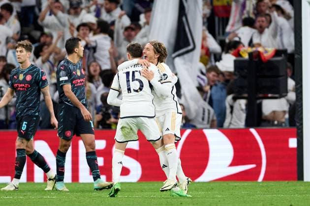 Sport Bilder des Tages Federico Valverde of Real Madrid CF celebrates his goal during the UEFA Champions League 2023 24 quarter-finals match between Real Madrid CF and Manchester City at Estadio Santiago Bernabeu on April 09, 2024 in Madrid, Spain. FOOTBALL : Real Madrid vs Manchester City - UEFA Ligue des Champions - 1 4 Quart - 09 04 2024 LGM Panoramic 