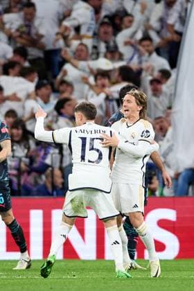 Federico Valverde of Real Madrid CF celebrates his goal during the UEFA Champions League 2023 24 quarter-finals match between Real Madrid CF and Manchester City at Estadio Santiago Bernabeu on April 09, 2024 in Madrid, Spain. FOOTBALL : Real Madrid vs Manchester City - UEFA Ligue des Champions - 1 4 Quart - 09 04 2024 LGM Panoramic 