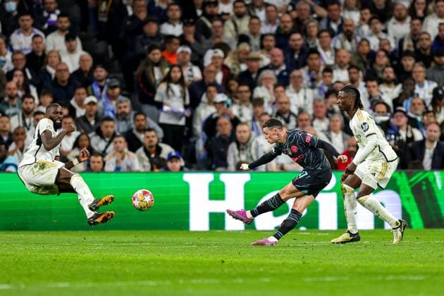 Real Madrid v Manchester City Champions League 09 04 2024. Goal 2-2 Phil Foden (47) of Manchester City scores a goal during the Champions League match between Real Madrid and Manchester City at the Santiago Bernabeu Stadium, Madrid, Spain on 9 April 2024. Editorial use only , Copyright: xNigelxKeenex PSI-19414-0055