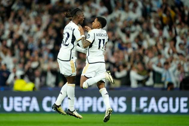 Real Madrid CF v Manchester City: Quarter-final First Leg - UEFA Champions League 2023 24 Eduardo Camavinga central midfield of Real Madrid and France celebrates after scoring his sides first goal during the UEFA Champions League quarter-final first leg match between Real Madrid CF and Manchester City at Estadio Santiago Bernabeu on April 9, 2024 in Madrid, Spain. Madrid Spain  Copyright: xJosexBretonx originalFilename:breton-realmadr240409_npXtw.jpg