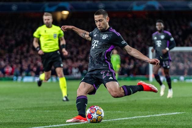 Raphael Guerreiro FC Bayern Muenchen, 22 FC Arsenal vs FC Bayern Muenchen , Football, UEFA Champions League, Quarter-final, 09 04 2024 FC Arsenal vs FC Bayern Muenchen , Football, UEFA Champions League, Quarter-final, 09 04 2024 London Copyright: xEibner-Pressefoto BahhoxKarax EP_FCB