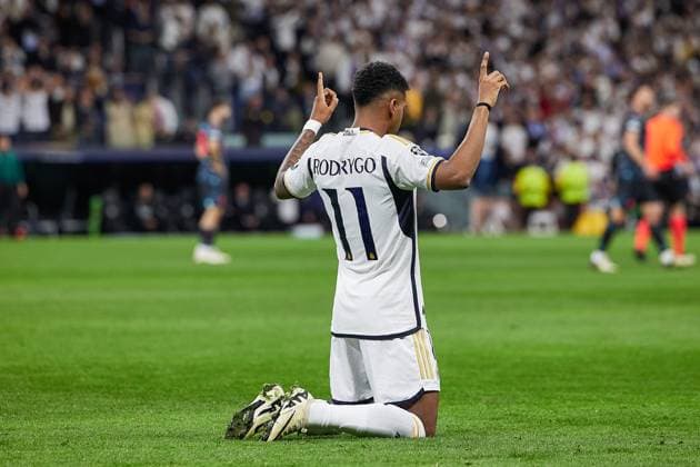 Real Madrid CF Vs Manchester City FC in Madrid, Spain - 09 Apr 2024 Rodrygo Goes of Real Madrid CF celebrates after scoring a goal during the UEFA Champions League quarterfinal first leg football match between Real Madrid CF and Manchester City FC at the Santiago Bernabeu Stadium. Final score; Real Madrid 3:3 Manchester City Madrid Spain Copyright: xRubenxAlbarranx xSOPAxImagesx RALBARRAN_009