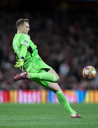 Manuel Neuer the Bayern Munich goalkeeper Arsenal v Bayern Munich, UEFA Champions League 1 4 Final 1st Leg, Emirates Stadium, Highbury, London, UK - 09 04 2024 Editorial use only  Copyright: xMattxImpey Shutterstockx 14426976cu