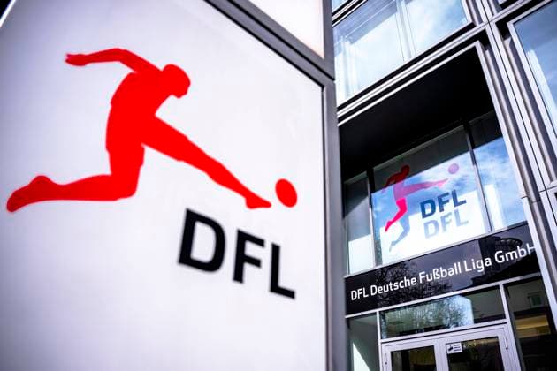 Fußball, Deutsche Fußball Liga GmbH, DFL: Eingangsbereich der Zentrale der DFL in Frankfurt. *** Soccer, Deutsche Fußball Liga GmbH, DFL Entrance area of the DFL headquarters in Frankfurt Copyright: xDavidxInderliedx