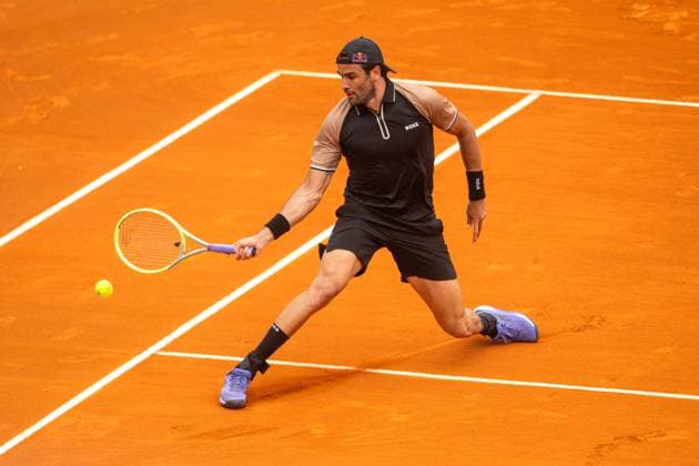 Rolex Monte Carlo Masters Day Four MONTE CARLO, MONACO APRIL 9 Matteo Berrettini of Italy in action against Miomir Kecmanovic of Serbia during their first round match on day four of the Rolex Monte Carlo Masters at Monte Carlo Country Club on April 9, 2024 in Monte Carlo, Monaco Photo by Andy Astfalck Copyright: xBEAUTIFULxSPORTS Astfalckx