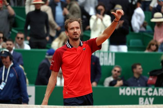 ROLEX MONTE-CARLO MASTERS PHOTOPQR NICE MATIN Jean François Ottonello ; Roquebrune-Cap-Martin ; 10 04 2024 ; Rolex Monte-Carlo Masters - Gael Monfils (FRA en blanc) vs Daniil Medvedev (RUS en rouge) Roquebrune-Cap-Martin France  Copyright: xPHOTOPQR NICExMATIN MAXPPPxJeanxFrançoisxOttonellox 20240410NIM1097 20240410NIM1097