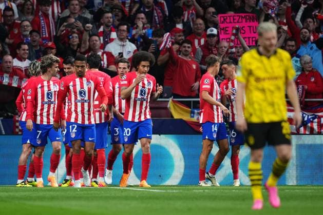 Rodrigo de Paul of Atletico de Madrid celebrates after scoring the 1-0Rodrigo de Paul of Atletico de Madrid celebrates the 1-0 Atletico de Madrid v Borussia Dortmund. UEFA Champions League match. Quarter-finals, first leg. Football, Civitas Metropolitano Stadium, Madrid, Spain - 10 April 2024 Editorial use only  Copyright: xBaguxBlanco PRESSINPHOTO Shutterstockx 14430096e