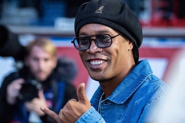 Ronaldinho FOOTBALL : Paris SG x FC Barcelone - Ligue des Champions - Quart de Finale - 10 04 2024 BaptisteAutissier Panoramic 