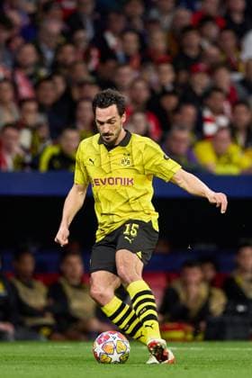 Mats Hummels of Borussia Dortmund in action during the UEFA Champions League 2023 24 quarter-finals match between Atletico de Madrid and Borussia Dortmund at Stadium Civitas Metropolitano on April 10, 2024 in Madrid, Spain. FOOTBALL : Atletico Madrid vs Borussia Dormund - UEFA Ligue des Champions - 1 4 Quart - 10 04 2024 LGM Panoramic 