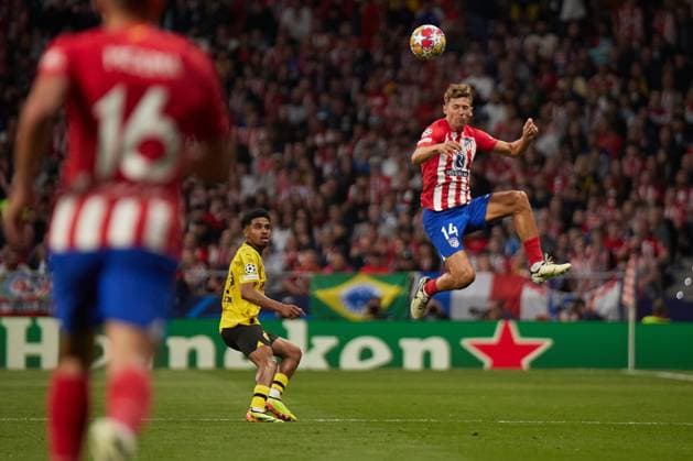 Quarter-final First Leg UEFA Champions League 2023 24, Atletico de Madrid v Borussia Dortmund MADRID, SPAIN - APRIL 10: Marcos Llorente, Central Midfield of Atletico de Madrid in action during to the UEFA Champions League quarter-final first leg match between Atletico de Madrid and Borussia Dortmund at Civitas Metropolitano Stadium on April 10, 2024 in Madrid, Spain. (Photo by Jose Torres Photo Players Images) Madrid Civitas Metropolitano Madrid Spain Copyright: xJosexTorres PhotoxPlayersxImagesx