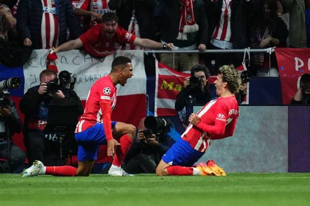 Samu Lino of Atletico de Madrid celebrates after scoring the 2-0 Atletico de Madrid v Borussia Dortmund. UEFA Champions League match. Quarter-finals, first leg. Football, Civitas Metropolitano Stadium, Madrid, Spain - 10 April 2024 Editorial use only  Copyright: xBaguxBlanco PRESSINPHOTO Shutterstockx 14430096l