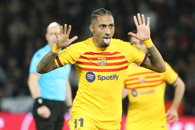 Sport Bilder des Tages Joie - But de Raphinha (FC Barcelone) FOOTBALL : Paris Saint Germain Vs FC Barcelone - Ligue des Champions - 10 04 2024 MichaelBaucher Panoramic 