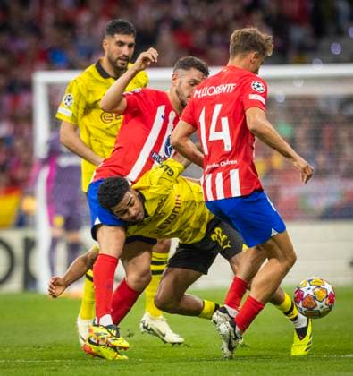 Madrid Spain 10th Apr 2024 Ian Maatsen BVB Atletico Madrid Borussia Dortmund 10 04 2024