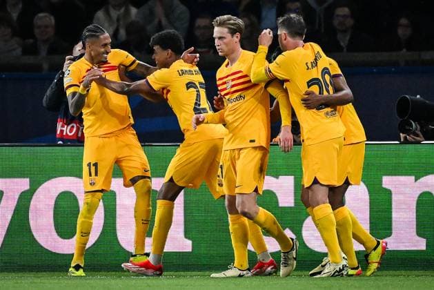 April 10, 2024, Paris, France, France: Raphael DIAS BELLOLI (Raphinha) of Barcelona celebrate his goal with teammates during the UEFA Champions League match between Paris Saint-Germain and FC Barcelona, Barca at Parc des Princes Stadium on April 10, 2024 in Paris, France. Paris France - ZUMAm308 20240410_zsp_m308_002 Copyright: xMatthieuxMirvillex