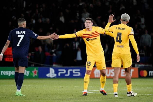 (L-R) Kylian Mbappe of PSG, Andreas Christensen of Barcelona and Ronald Araujo of Barcelona at the final whistle Paris Saint-Germain v Barcelona, UEFA Champions League, Quarter Final, First Leg, Football, Parc des Princes, Paris, France - 10 Apr 2024 EDITORIAL USE ONLY No use with unauthorised audio, video, data, fixture lists, club league logos or live services. Online in-match use limited to 120 images, no video emulation. No use in betting, games or single club league player publications. Copyright: xDavexWinter Shutterstockx 14424874cu