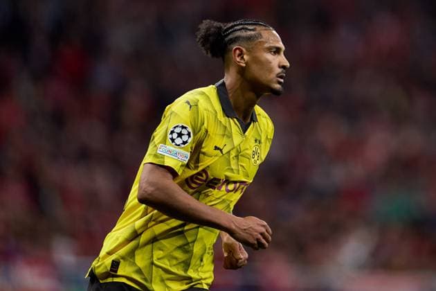 Sebastien Haller of Borussia Dortmund celebrates his goal during the UEFA Champions League 2023 24 quarter-finals match between Atletico de Madrid and Borussia Dortmund at Stadium Civitas Metropolitano on April 10, 2024 in Madrid, Spain. FOOTBALL : Atletico Madrid vs Borussia Dormund - UEFA Ligue des Champions - 1 4 Quart - 10 04 2024 LGM Panoramic 
