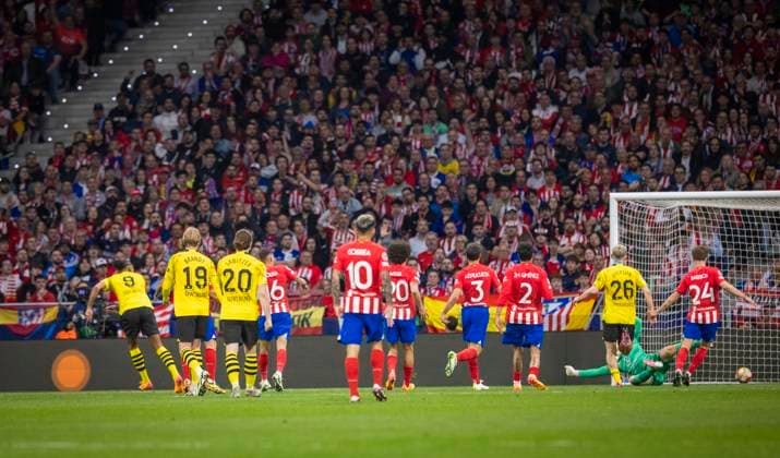 Madrid Spain 10th Apr 2024 Goal for 2 1 by Sebastien Haller BVB Atletico Madrid Borussia Dortmund 10 04 2024