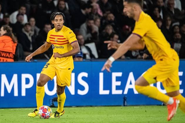 Jules KoundÃ (FC Barcelone) FOOTBALL : Paris SG x FC Barcelone - Ligue des Champions - Quart de Finale - 10 04 2024 BaptisteAutissier Panoramic 