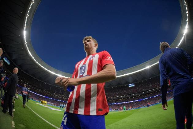 2024-04-10 Atletico Madrid v Borussia Dortmund - Quarter-final First Leg - UEFA Champions League 2023 24 MADRID, SPAIN - APRIL 10: Marcos Llorente of Atletico Madrid during the Quarter-final First Leg - UEFA Champions League 2023 24 match between Atletico Madrid and Borussia Dortmund at Civitas Metropolitano Stadium on April 10, 2024 in Madrid, Spain. (Photo by Pablo Morano BSR Agency) Madrid Spain Content not available for redistribution in The Netherlands directly or indirectly through any third parties. Copyright: xBSRxAgencyx