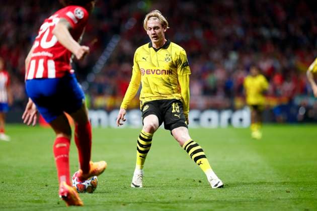 April 10, 2024, Madrid, Madrid, SPAIN: Julian Brandt of Borussia Dortmund in action during the UEFA Champions League, Quarter finals, football match played between Atletico de Madrid and Borussia Dortmund at Civitas Metropolitano stadium on April 10, 2024, in Madrid, Spain. Madrid SPAIN - ZUMAa181 20240410_zaa_a181_094 Copyright: xIrinaxR.xHipolitox