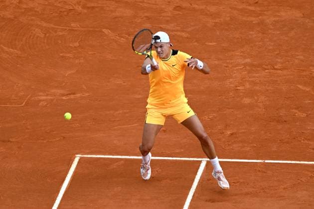 HOLGER RUNE, Tennis Rolex Monte-Carlo Masters 2024, azione, action, single shot TENNIS ROLEX MONTE-CARLO MASTERS 2024