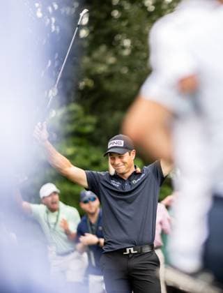 240410 Viktor Hovland of Norway celebrates as he makes a hole in one on the sixth hole during the Par Three Contest prior to the 2024 Masters Golf Tournament on April 10, 2024 in Augusta Photo Petter Arvidson BILDBYRAN kod PA PA0791 bbeng golf masters the masters Augusta us masters  Copyright: PETTERxARVIDSON BB240410PA073