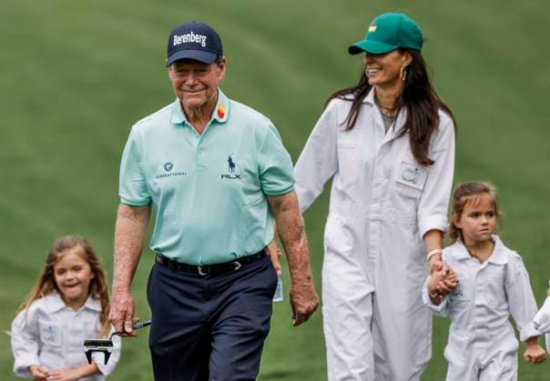 Tom Watson (2L) walks to the fifth green during the Par 3 contest at the Masters Tournament at Augusta National Golf Club in Augusta, Georgia on Wednesday, April 10, 2024.  AUG20240410541 TANNENxMAURY