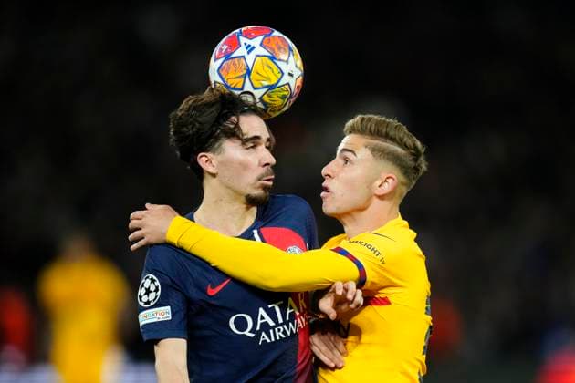 Paris Saint-Germain v FC Barcelona, Barca Quarter-final First Leg - UEFA Champions League 2023 24 Fermin Lopez attacking midfield of Barcelona and Spain and Vitinha central midfield of PSG and Portugal compete for the ball during the UEFA Champions League quarter-final first leg match between Paris Saint-Germain and FC Barcelona at Parc des Princes on April 10, 2024 in Paris, France. Paris France  Copyright: xJosexBretonx originalFilename:breton-parissai240410_npPji.jpg