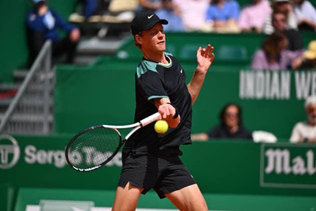 Monaco Rolex Masters Jannik Sinner (ITA) during his first round match at the Monaco Rolex Masters in Monte Carlo, on April, 10, 2024. Photo by Corinne Dubreuil ABACAPRESS.COM MONACO Monaco  Copyright: xDubreuilxCorinne ABACAx