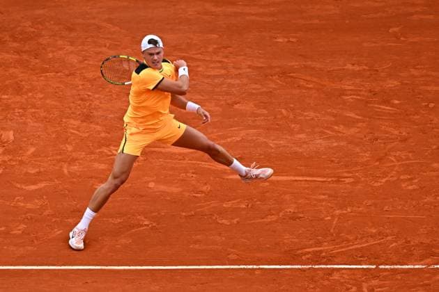 Monaco Rolex Masters Holger Rune (DEN) during his first round match at the Monaco Rolex Masters in Monte Carlo, on April, 10, 2024. Photo by Corinne Dubreuil ABACAPRESS.COM MONACO Monaco  Copyright: xDubreuilxCorinne ABACAx