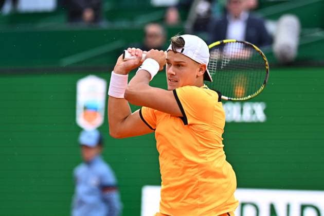Monaco Rolex Masters Holger Rune (DEN) during his first round match at the Monaco Rolex Masters in Monte Carlo, on April, 10, 2024. Photo by Corinne Dubreuil ABACAPRESS.COM MONACO Monaco  Copyright: xDubreuilxCorinne ABACAx